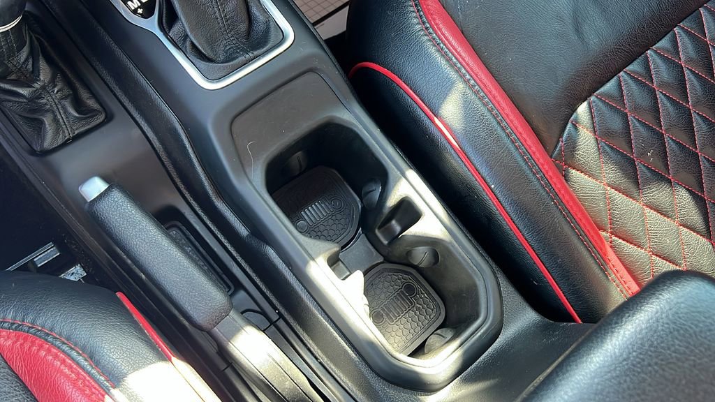 Used 2021 Jeep Gladiator Willys image 26