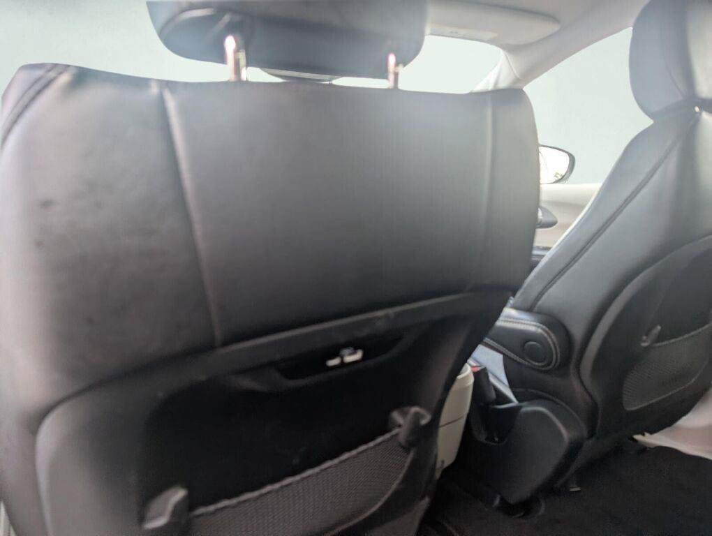 Used 2023 Chrysler Pacifica Touring-L FWD image 30