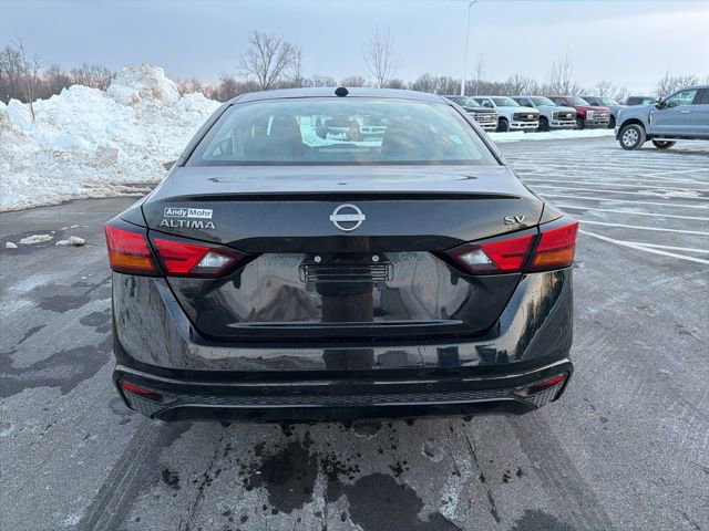 Used 2024 Nissan Altima 2.5 SV image 8