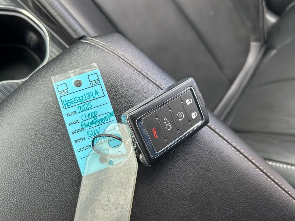 Used 2025 Jeep Grand Cherokee L Limited w/ Luxury Tech Group II image 72