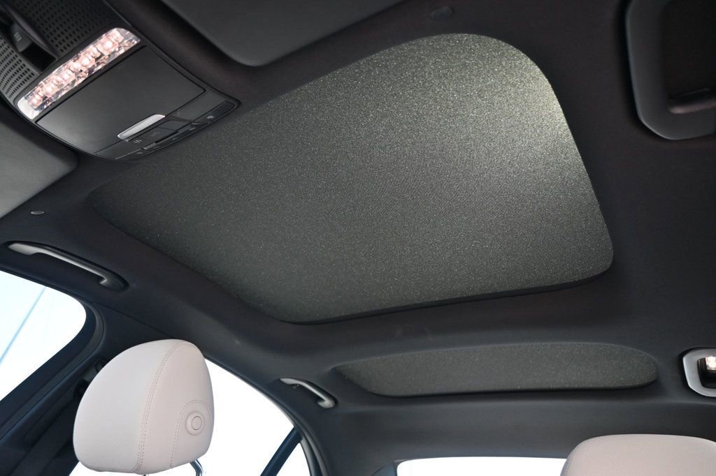 Used 2019 Mercedes-Benz E 300 image 18