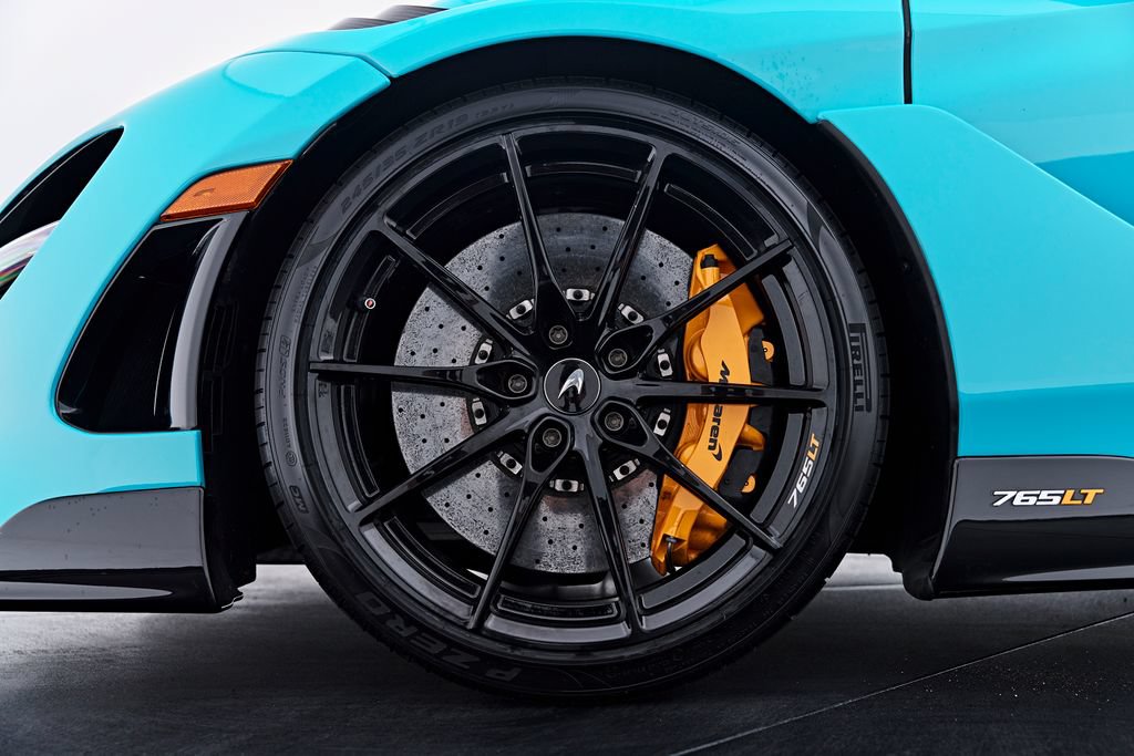 Used 2022 McLaren 765LT RWD image 3