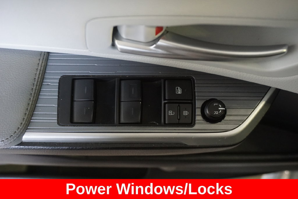 Certified 2025 Toyota Sienna XLE w/ XLE Plus Package AWD/4WD image 6