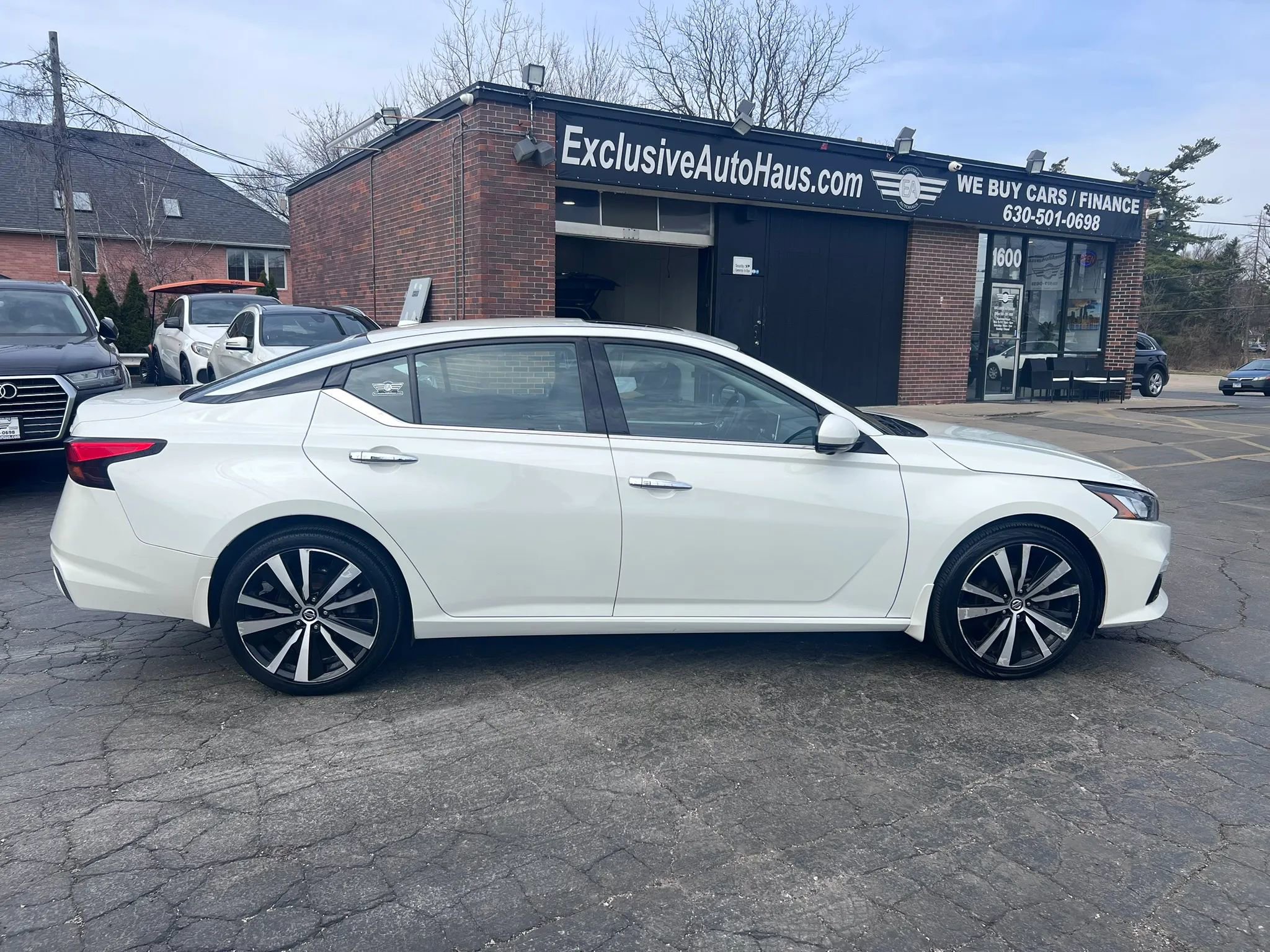Used 2019 Nissan Altima 2.5 Platinum AWD/4WD image 6