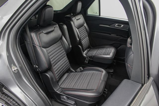 Certified 2026 Ford Explorer ST-Line AWD/4WD image 19