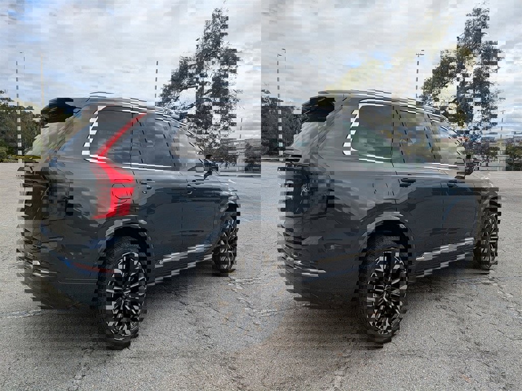 New 2026 Volvo XC90 B6 Plus image 6