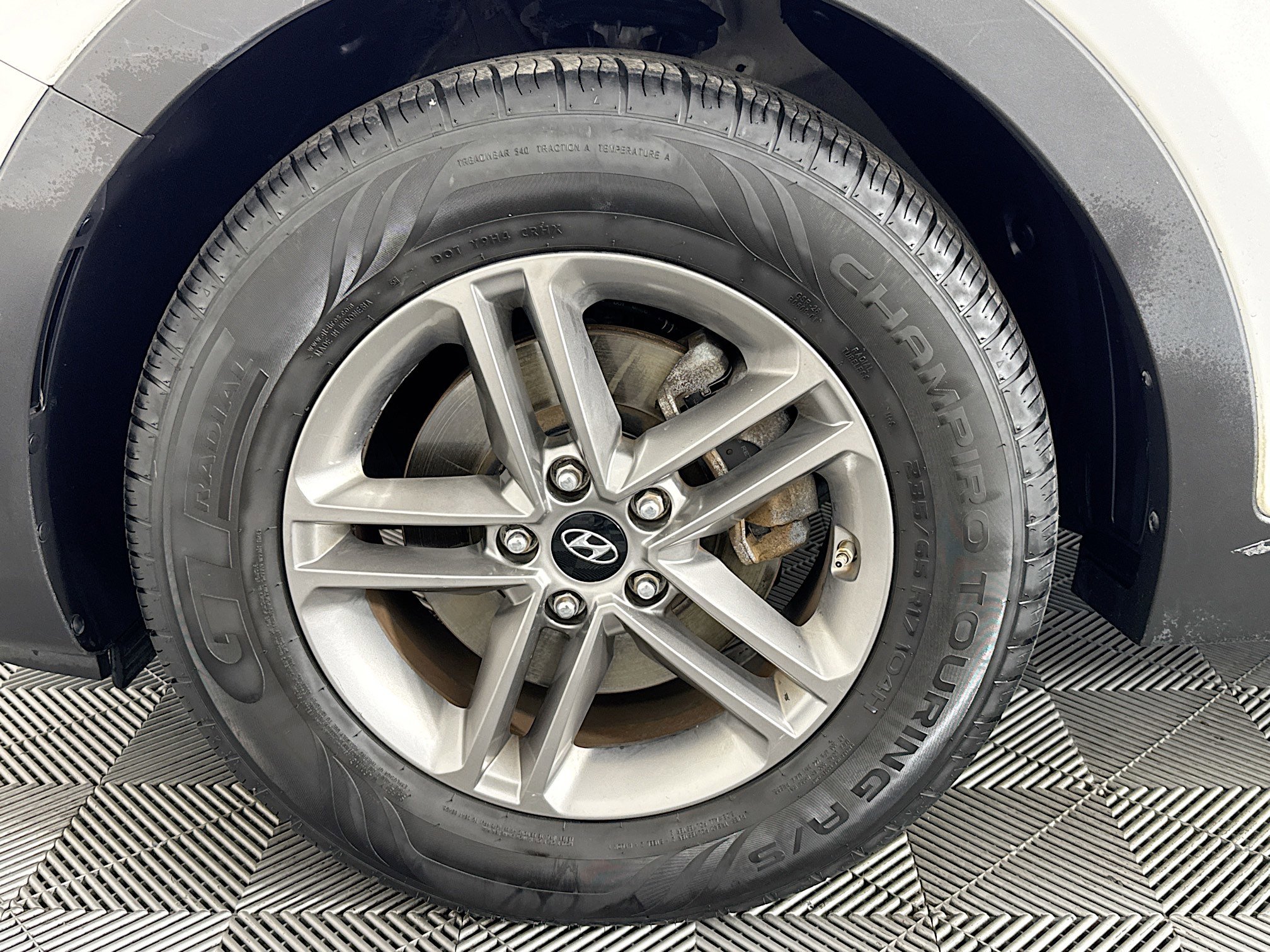 Used 2017 Hyundai Santa Fe Sport image 36