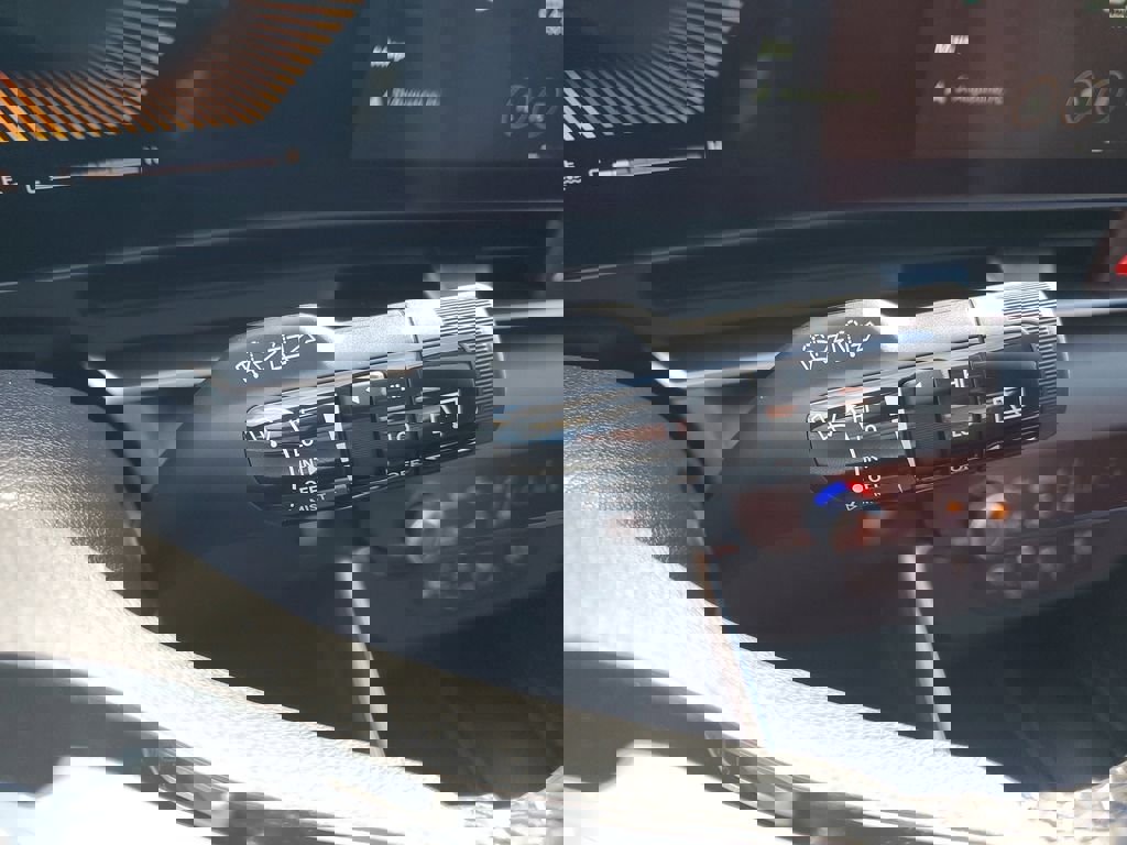 New 2026 Kia Carnival EX image 30