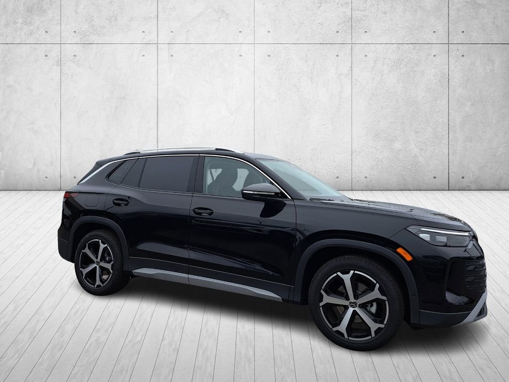 New 2026 Volkswagen Tiguan SE image 3