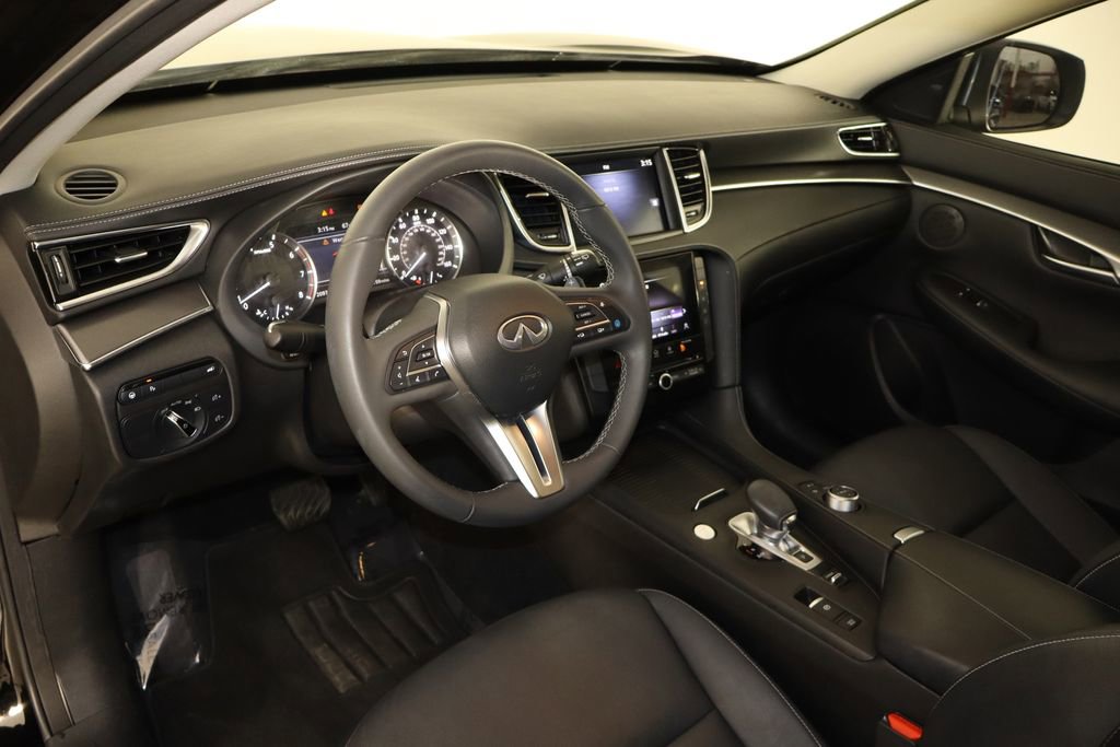 Used 2022 INFINITI QX50 Pure image 25