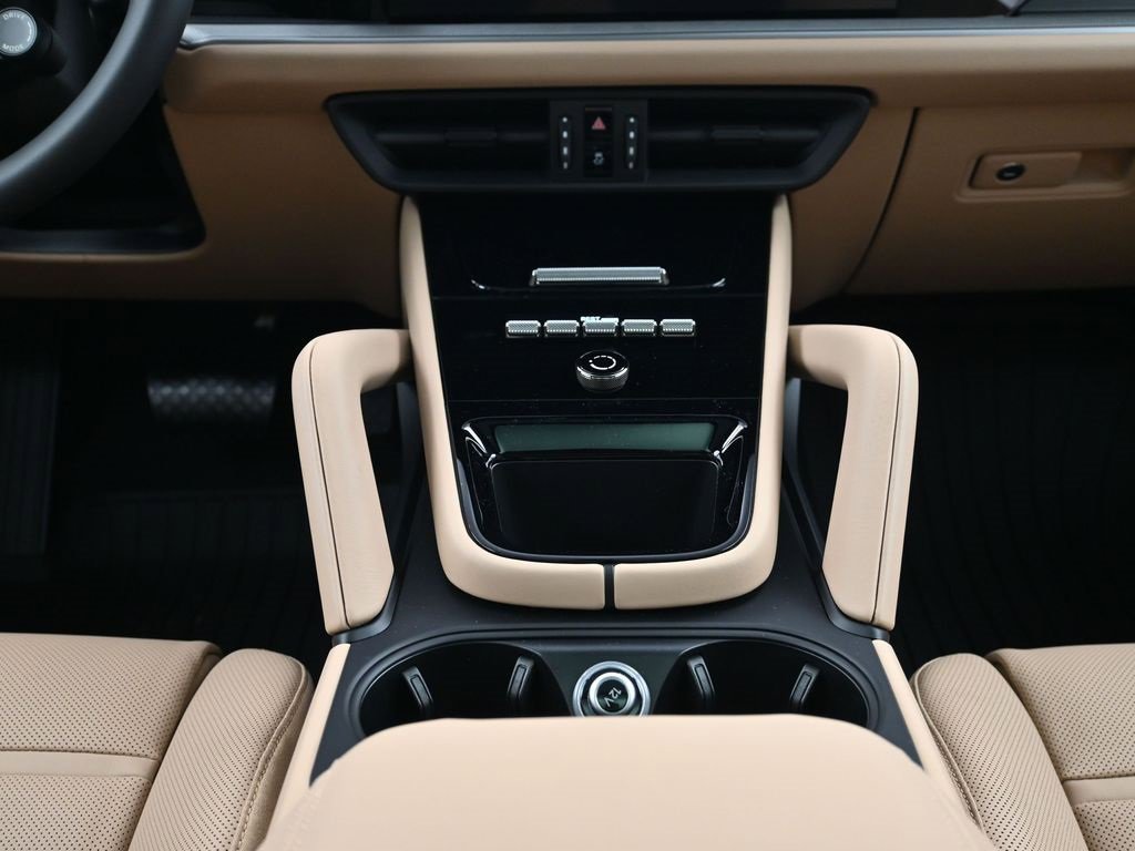 New 2026 Porsche Cayenne image 10