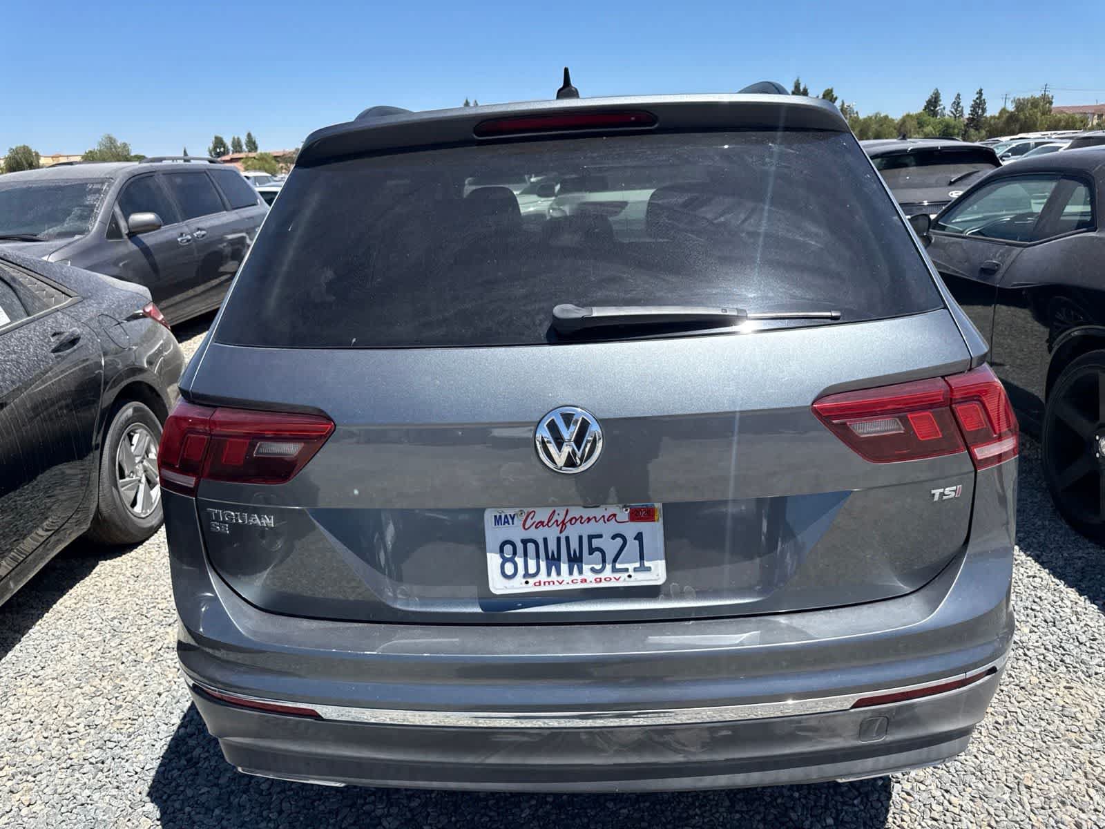 Used 2018 Volkswagen Tiguan SE FWD image 6
