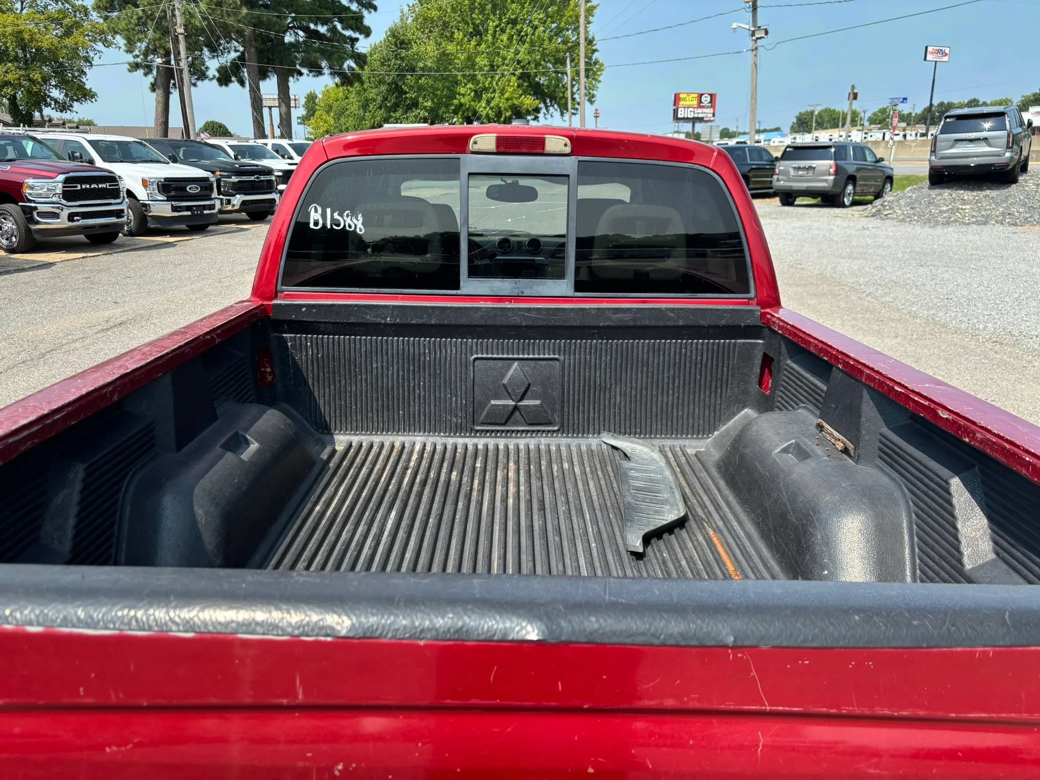 Used 2006 Mitsubishi Raider DuroCross AWD/4WD image 15