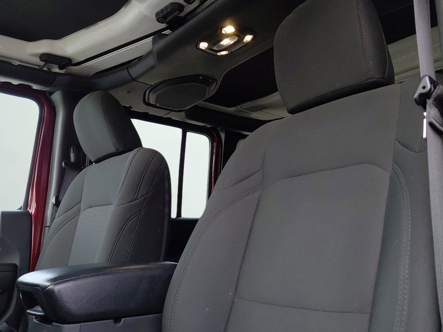 Used 2021 Jeep Wrangler Unlimited Sport image 9