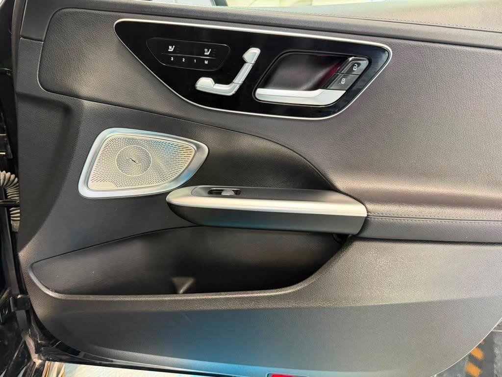 Used 2024 Mercedes-Benz C 300 4MATIC Sedan w/ AMG Line w/ Night Package image 27