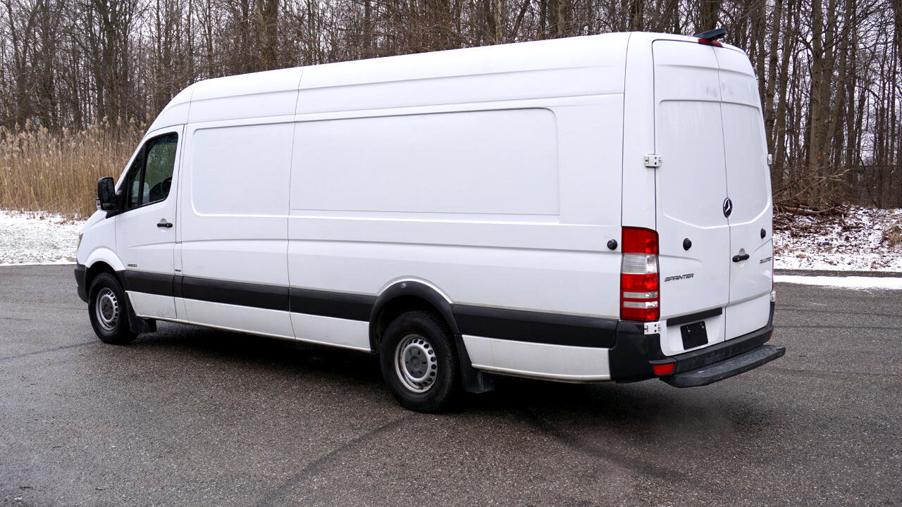 Used 2016 Mercedes-Benz Sprinter 2500 w/ Driver Comfort Package image 3
