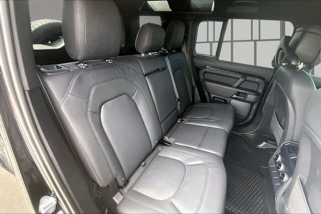 Used 2023 Land Rover Defender 110 V8 image 28