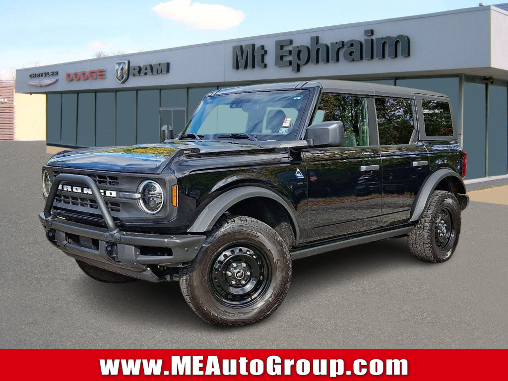 Used 2023 Ford Bronco Black Diamond image 1