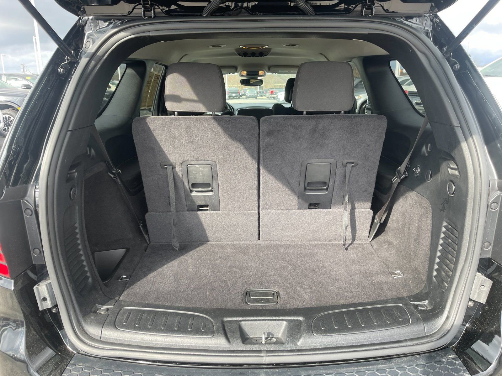 Used 2020 Dodge Durango SXT w/ 3rd Row Seating Group image 18