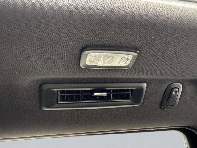 Used 2021 Chevrolet Suburban Premier w/ Premium Package image 44