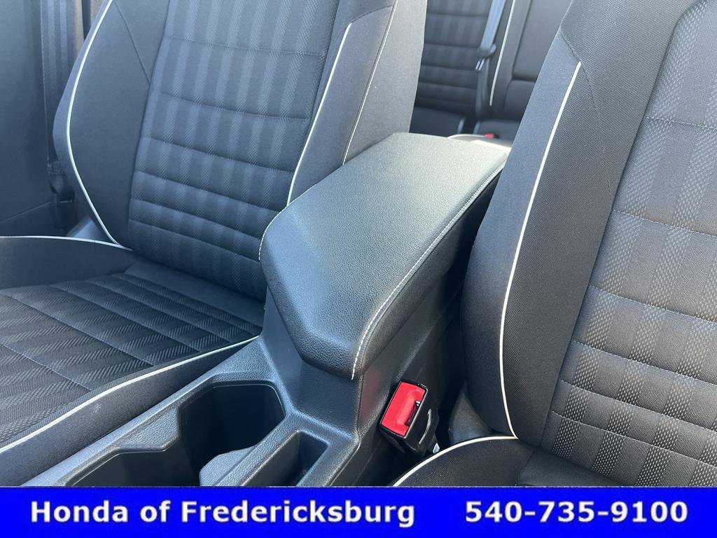 Used 2024 Volkswagen Jetta Sport image 24