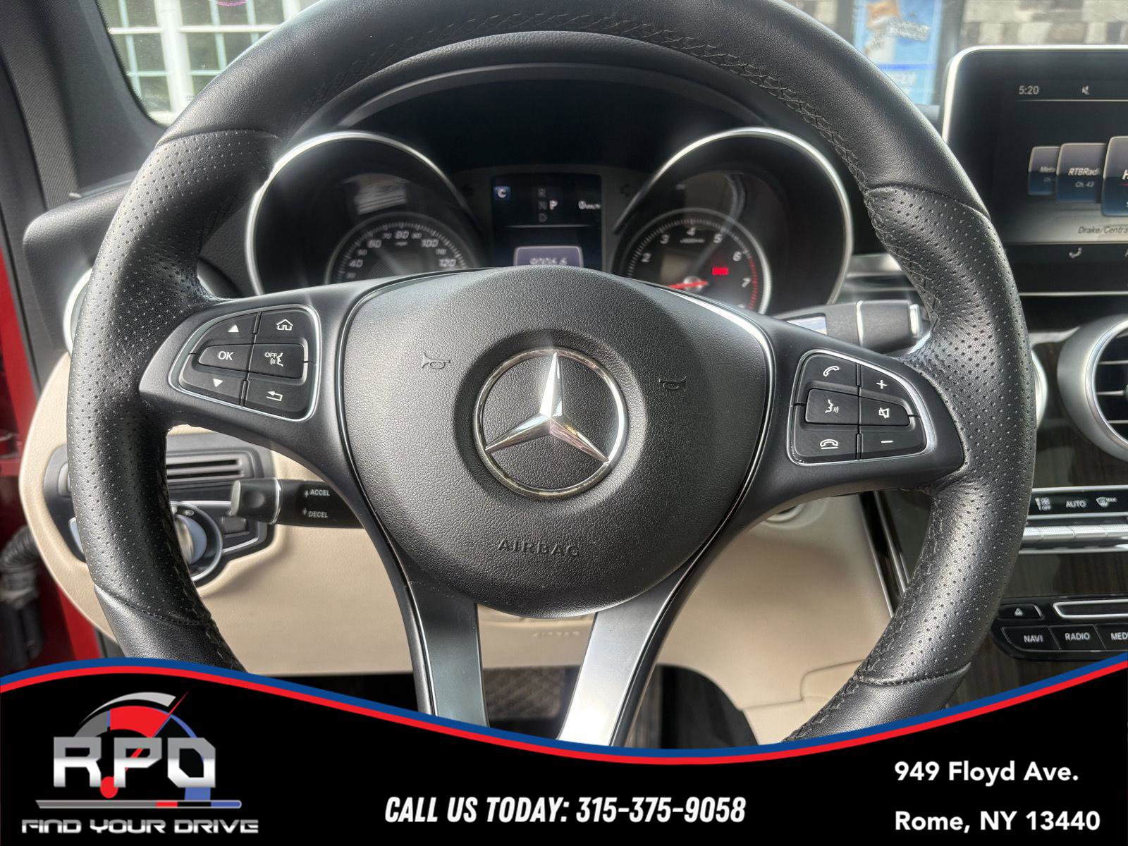 Used 2017 Mercedes-Benz GLC 300 4MATIC image 13
