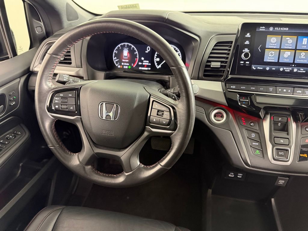 Used 2025 Honda Odyssey Sport-L image 11