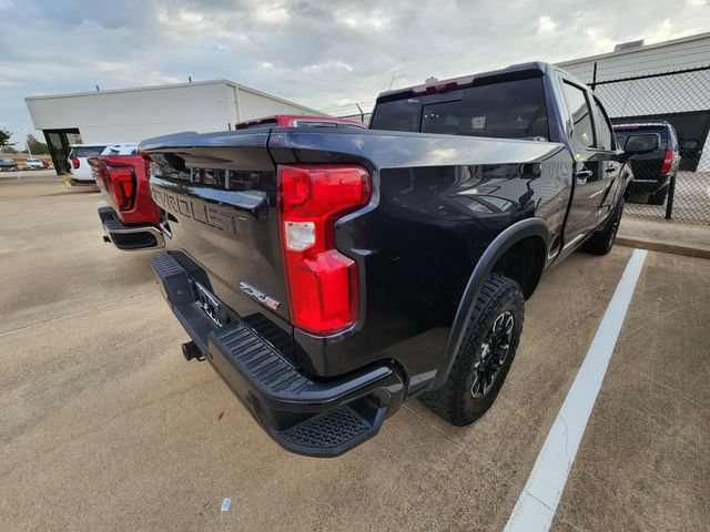 Used 2024 Chevrolet Silverado 1500 ZR2 w/ Technology Package AWD/4WD image 3