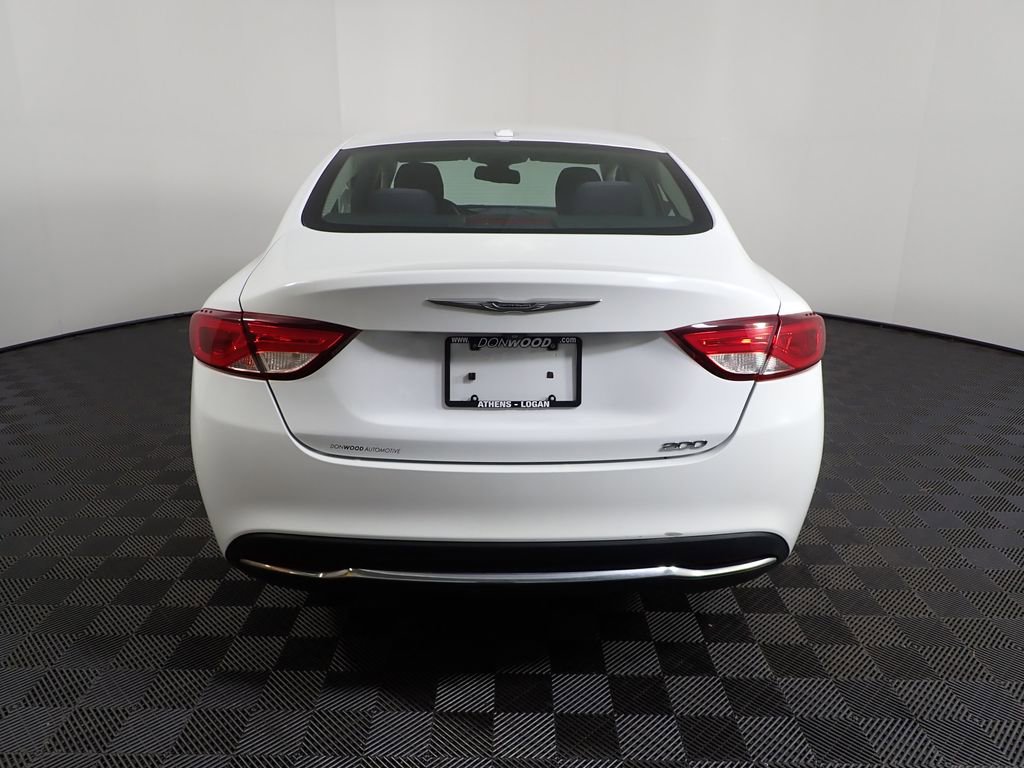 Used 2015 Chrysler 200 Limited w/ Convenience Group FWD image 16
