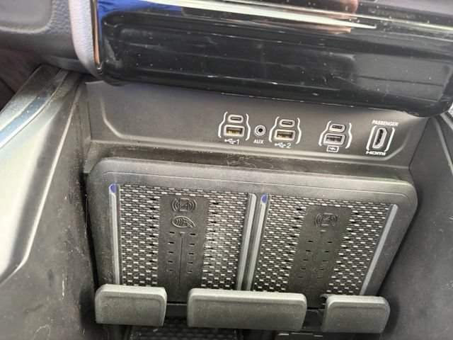 Used 2025 RAM 1500 Laramie AWD/4WD image 13