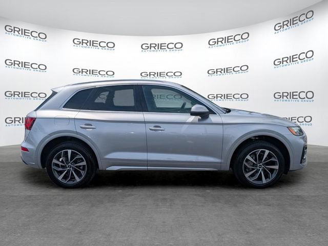 Used 2021 Audi Q5 2.0T Premium w/ Convenience Package AWD/4WD image 8
