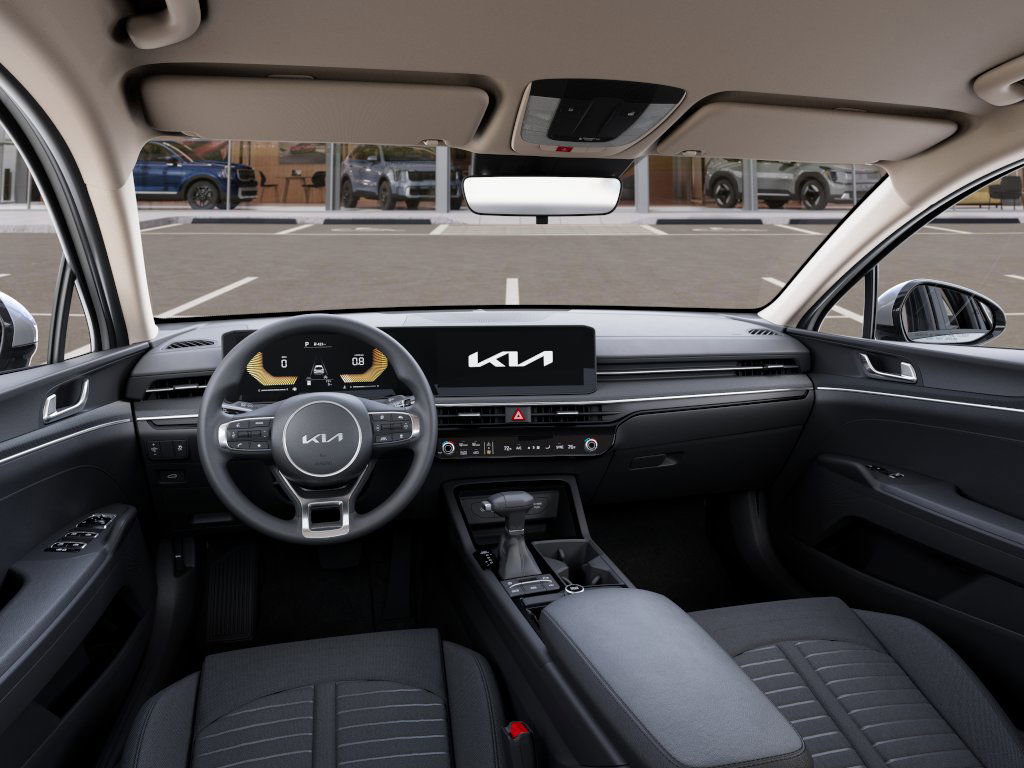 New 2025 Kia K5 LXS image 14
