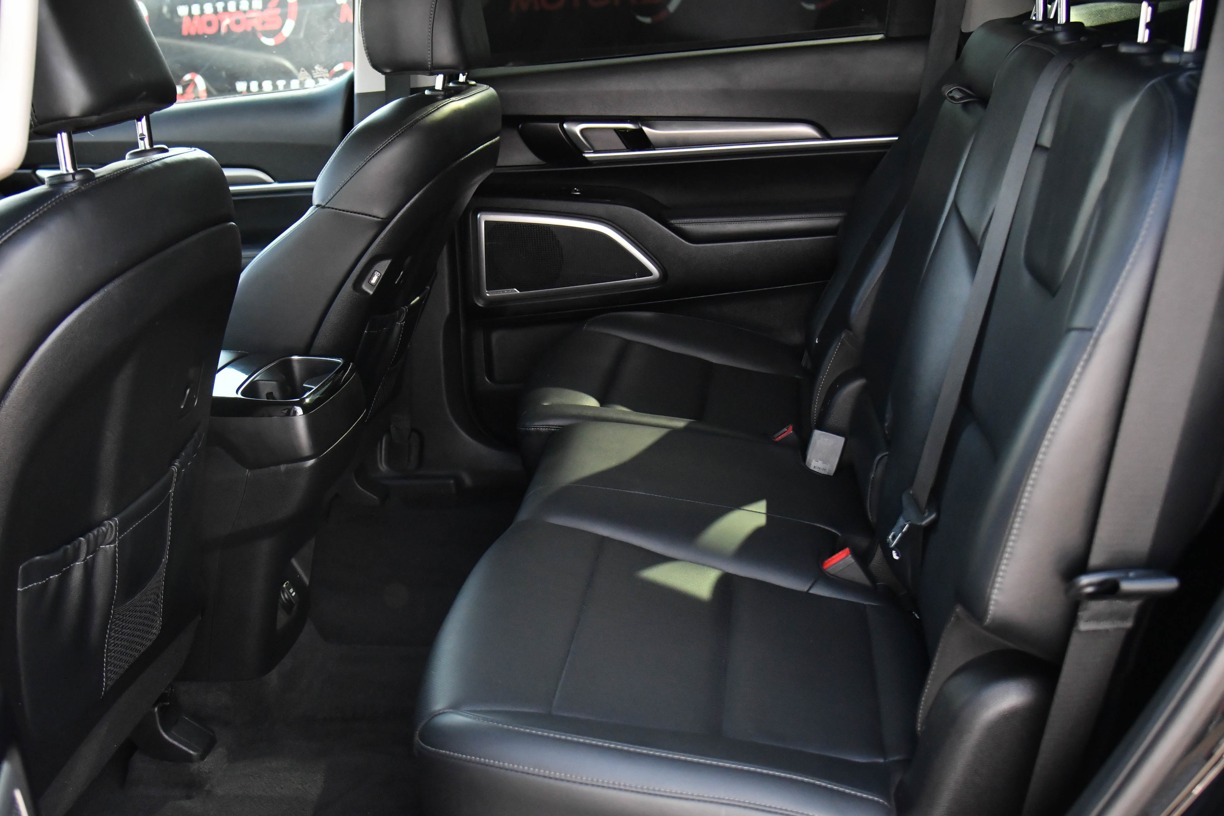 Used 2022 Kia Telluride LX image 33