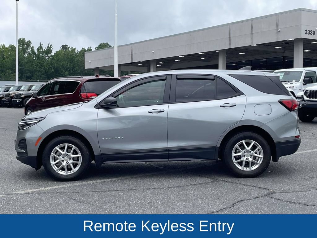 Used 2024 Chevrolet Equinox LS w/ LS Convenience Package AWD/4WD image 5