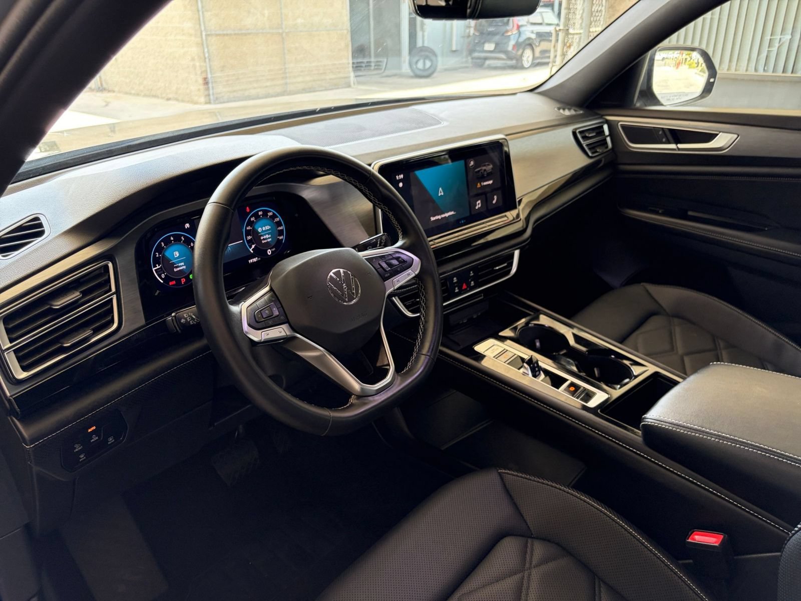Used 2026 Volkswagen Atlas Cross Sport SE FWD image 31
