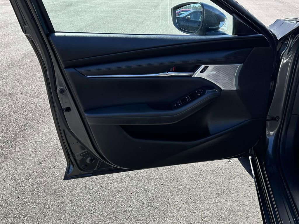 Used 2023 MAZDA MAZDA3 s image 5