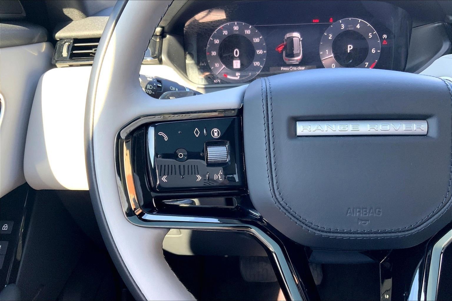 Used 2026 Land Rover Range Rover Velar S AWD/4WD image 23