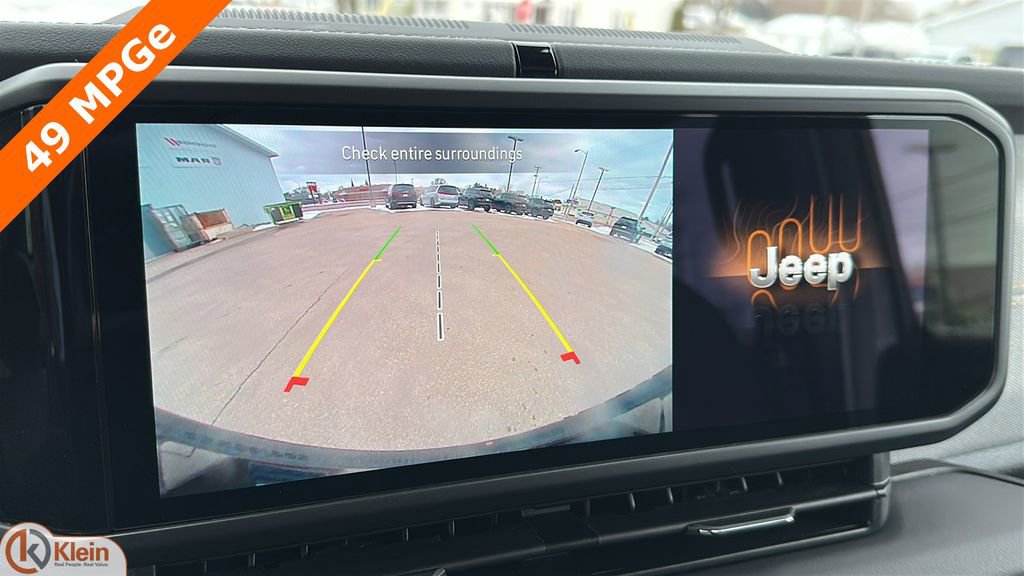 Used 2025 Jeep Wrangler Sahara 4xe image 21