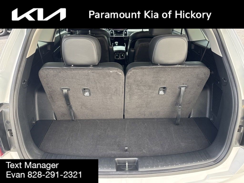 Used 2022 Kia Sorento EX image 12
