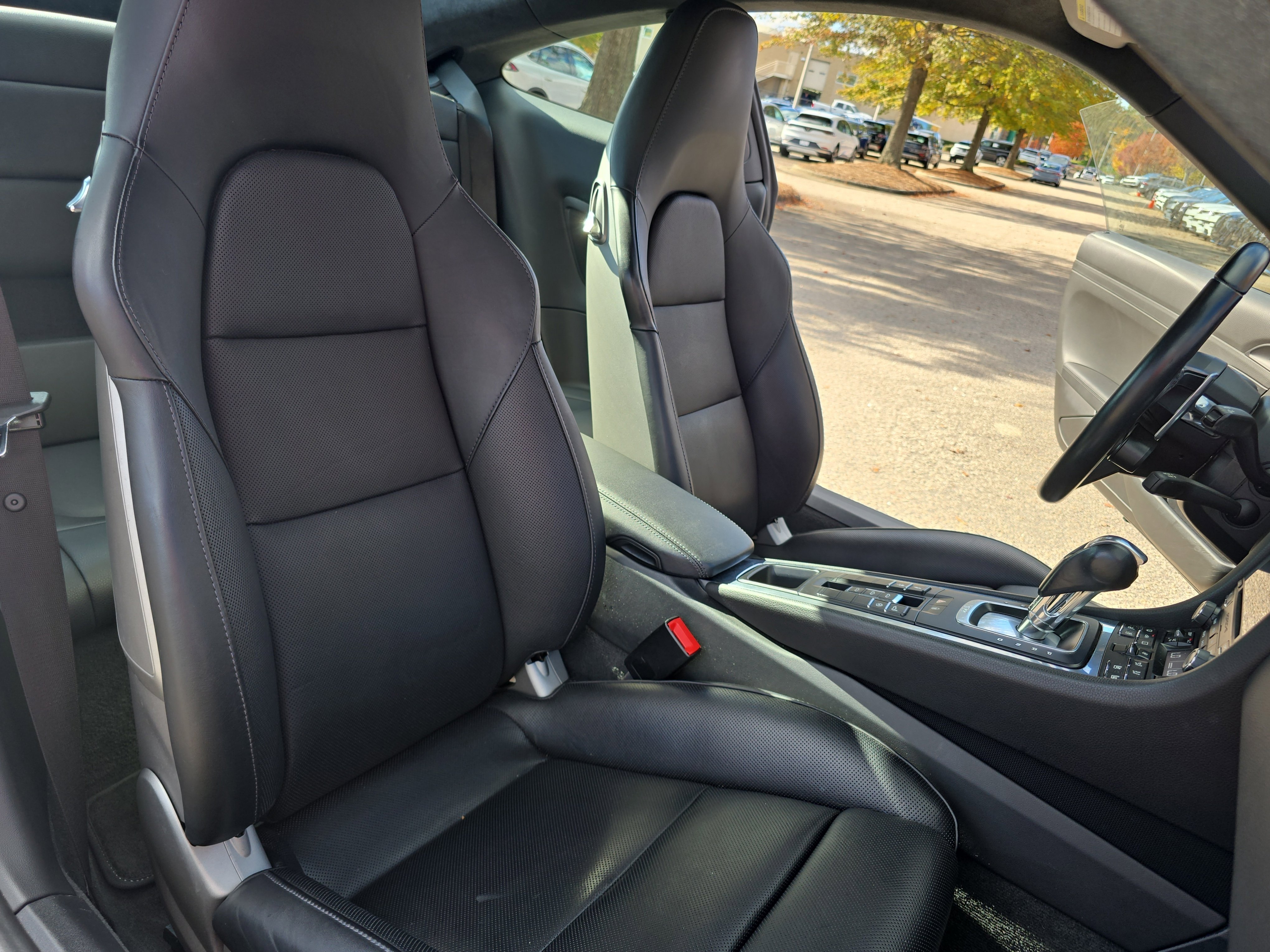 Used 2017 Porsche 911 Carrera image 10