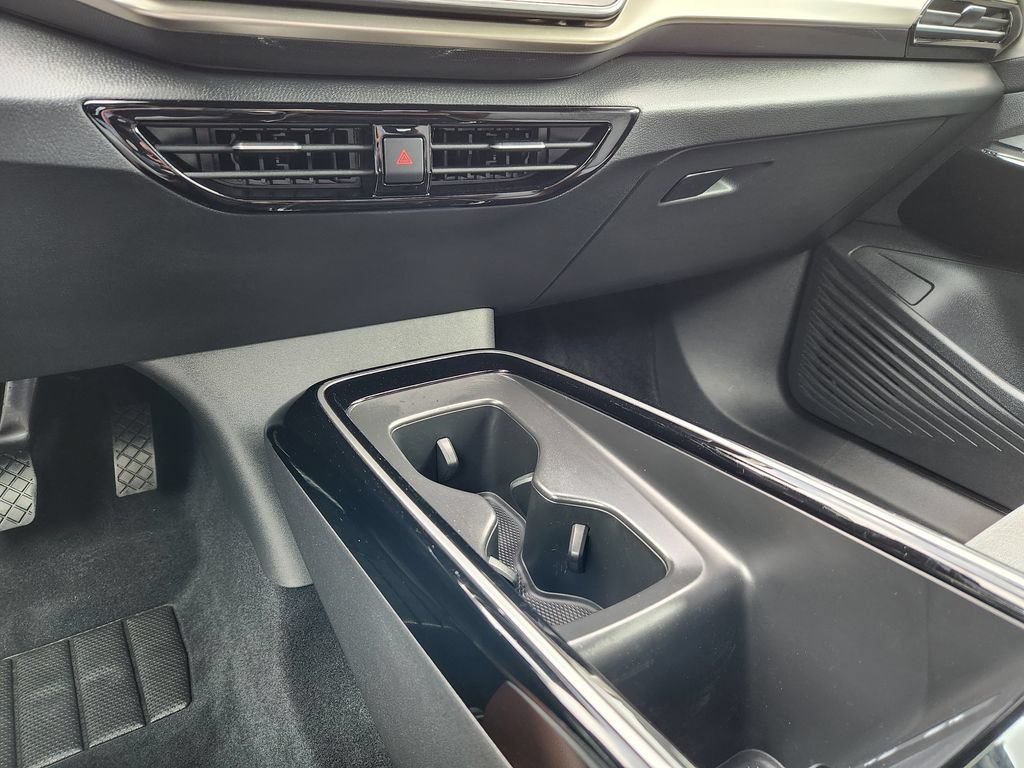 Certified 2024 Volkswagen ID.4 Pro AWD/4WD image 16