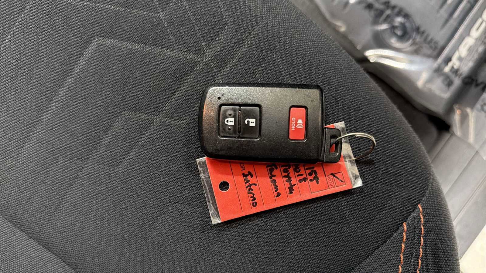 Used 2018 Toyota Tacoma TRD Sport image 31