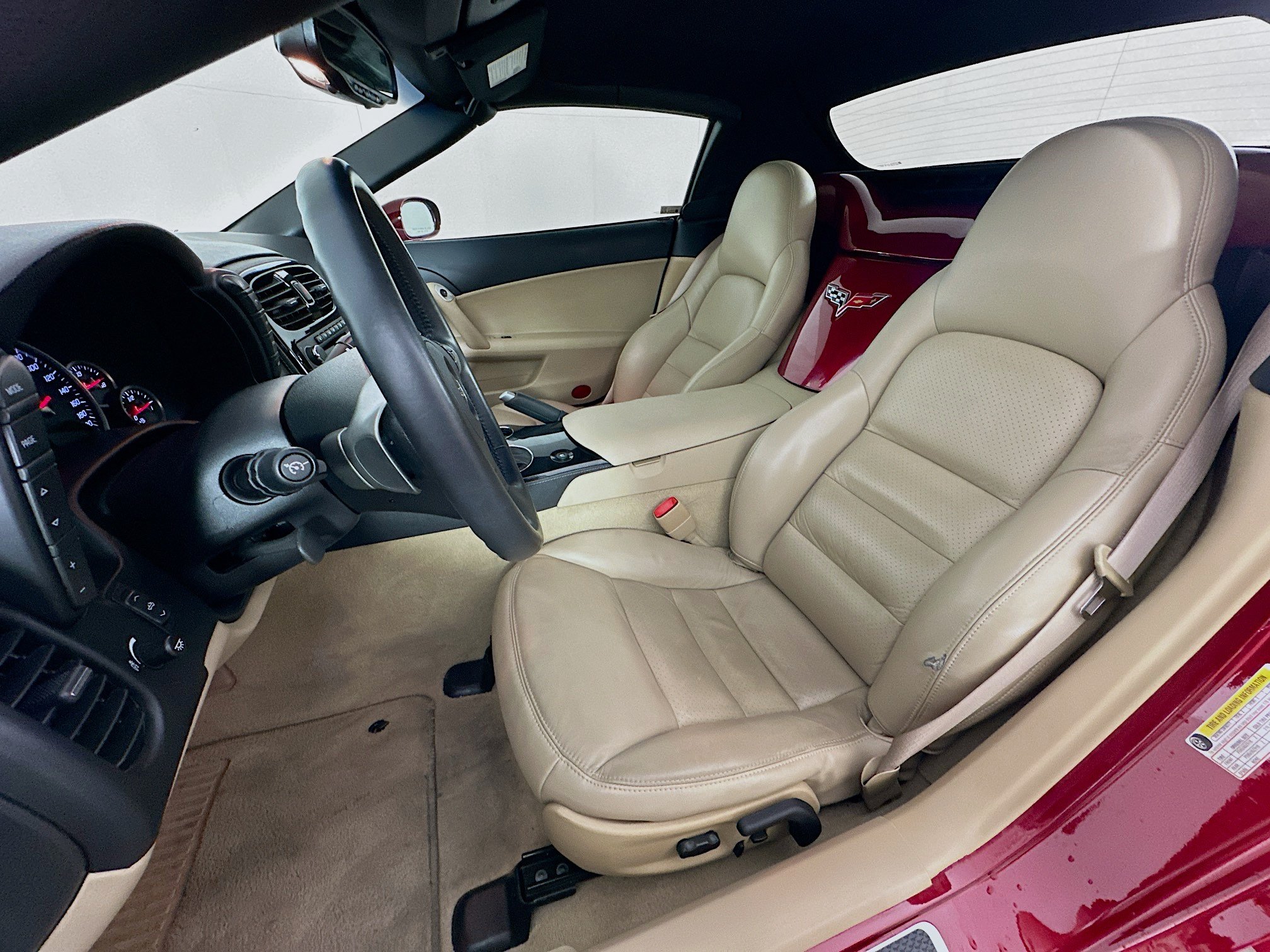 Used 2008 Chevrolet Corvette Convertible w/ Preferred Equipment Group RWD image 13