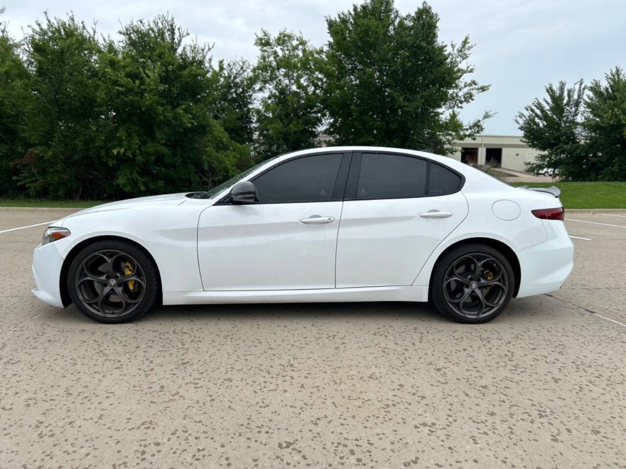 Used 2019 Alfa Romeo Giulia Ti Sport w/ Quick Order Package 22S Sport image 9