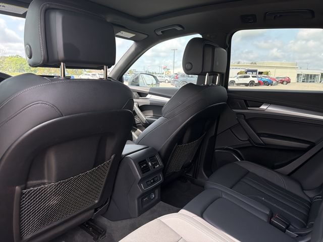 Used 2025 Audi Q5 2.0T Premium AWD/4WD image 13