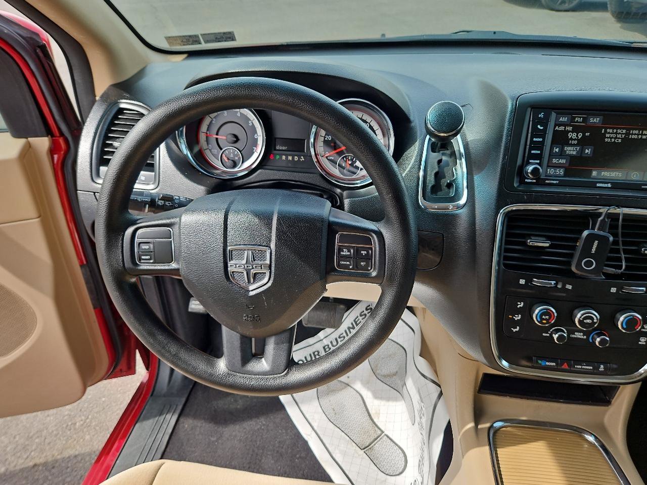 Used 2014 Dodge Grand Caravan SXT image 23