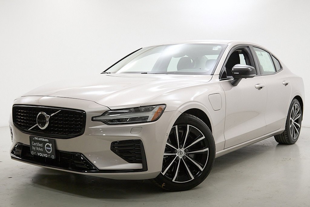 Certified 2025 Volvo S60 T8 Plus w/ Climate Package image 2