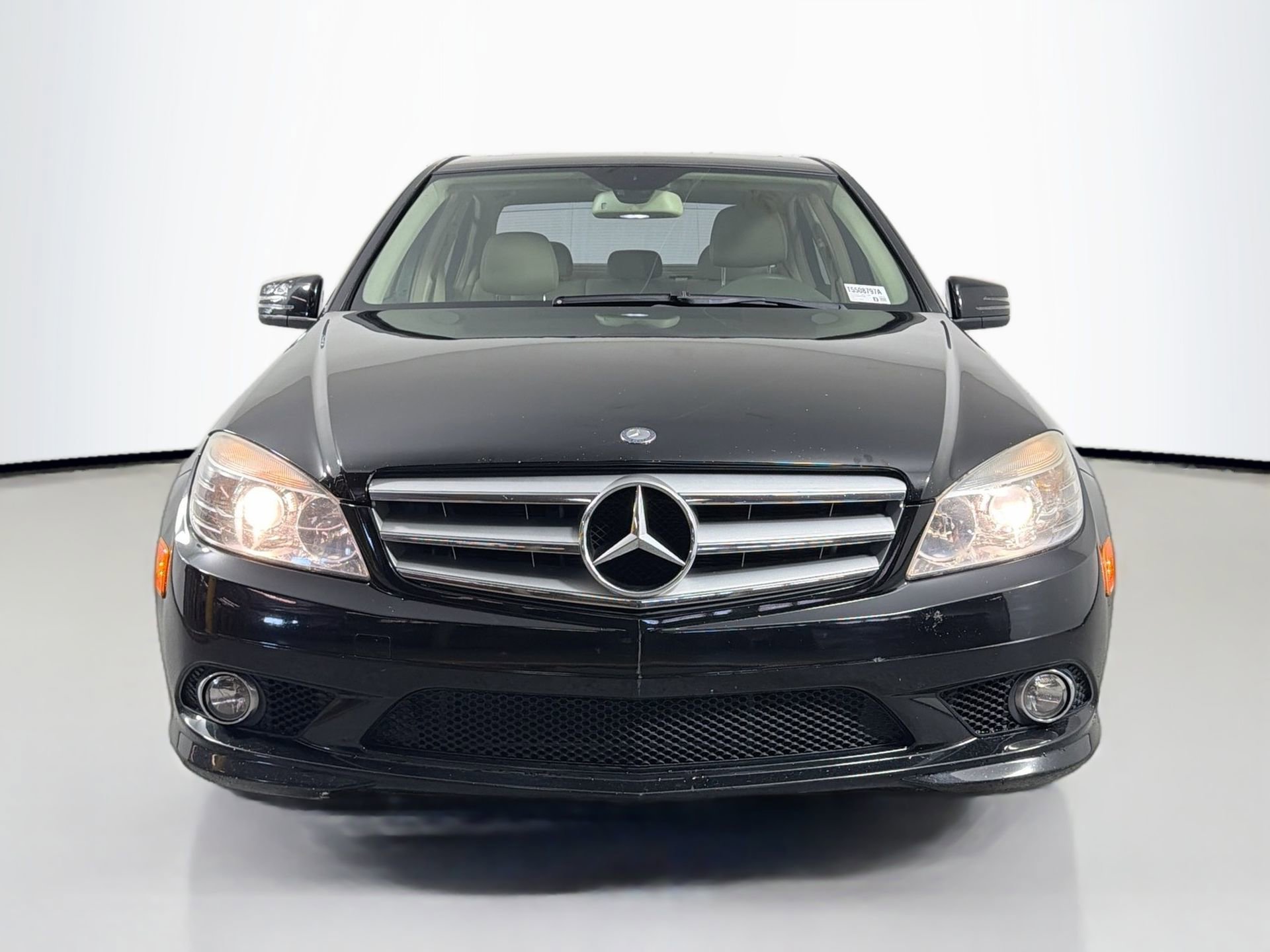 Used 2010 Mercedes-Benz C 300 Sedan image 2