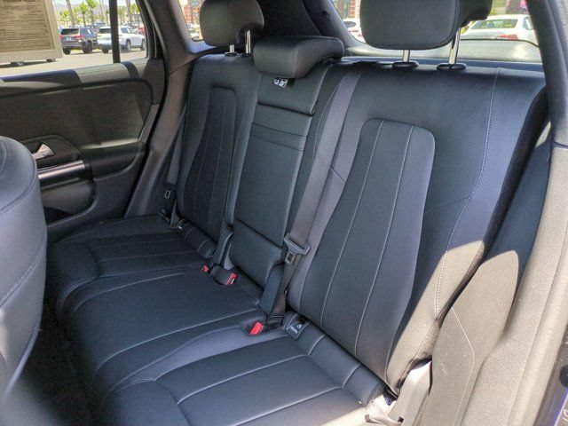 Used 2021 Mercedes-Benz GLA 250 4MATIC image 25