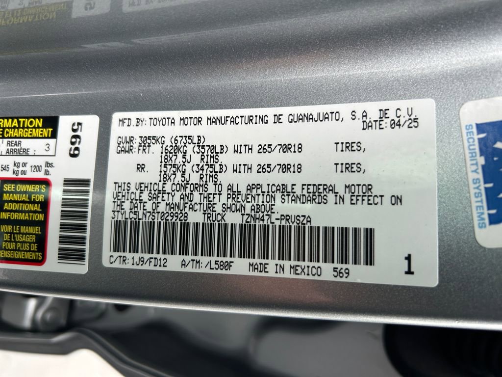 Used 2025 Toyota Tacoma TRD Off-Road image 34